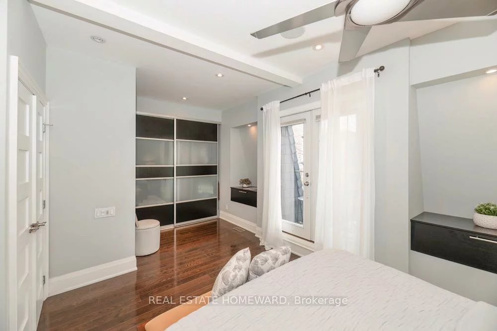 136, Spruce, Cabbagetown-South St. James Town, Toronto