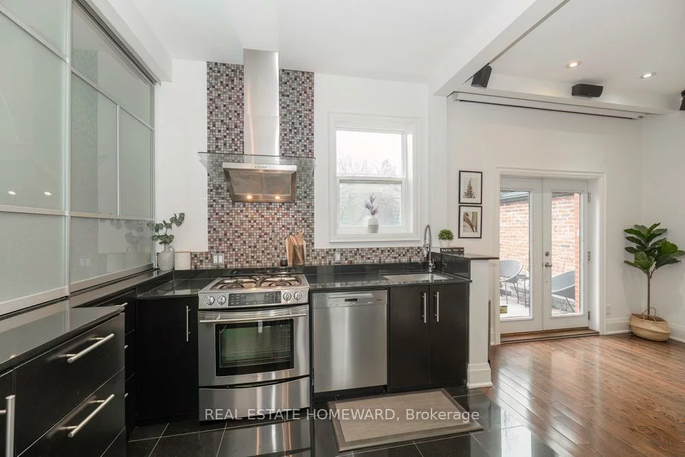 136, Spruce, Cabbagetown-South St. James Town, Toronto