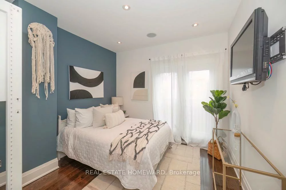 136, Spruce, Cabbagetown-South St. James Town, Toronto