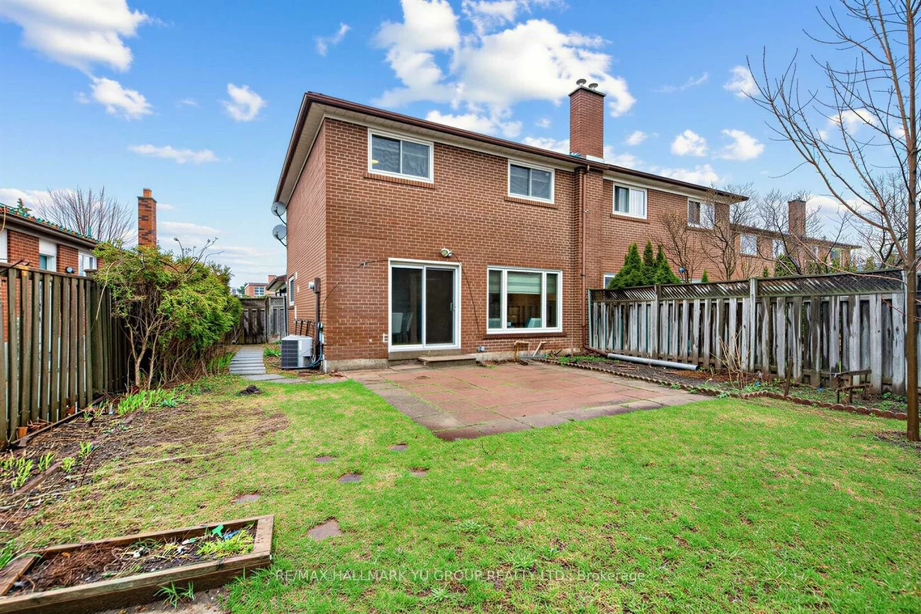 9, Clydesdale, Pleasant View, Toronto