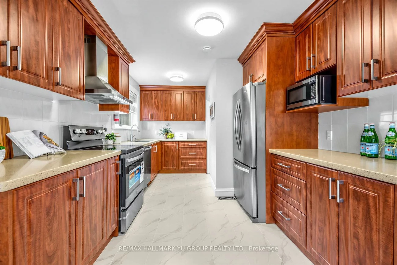 9, Clydesdale, Pleasant View, Toronto