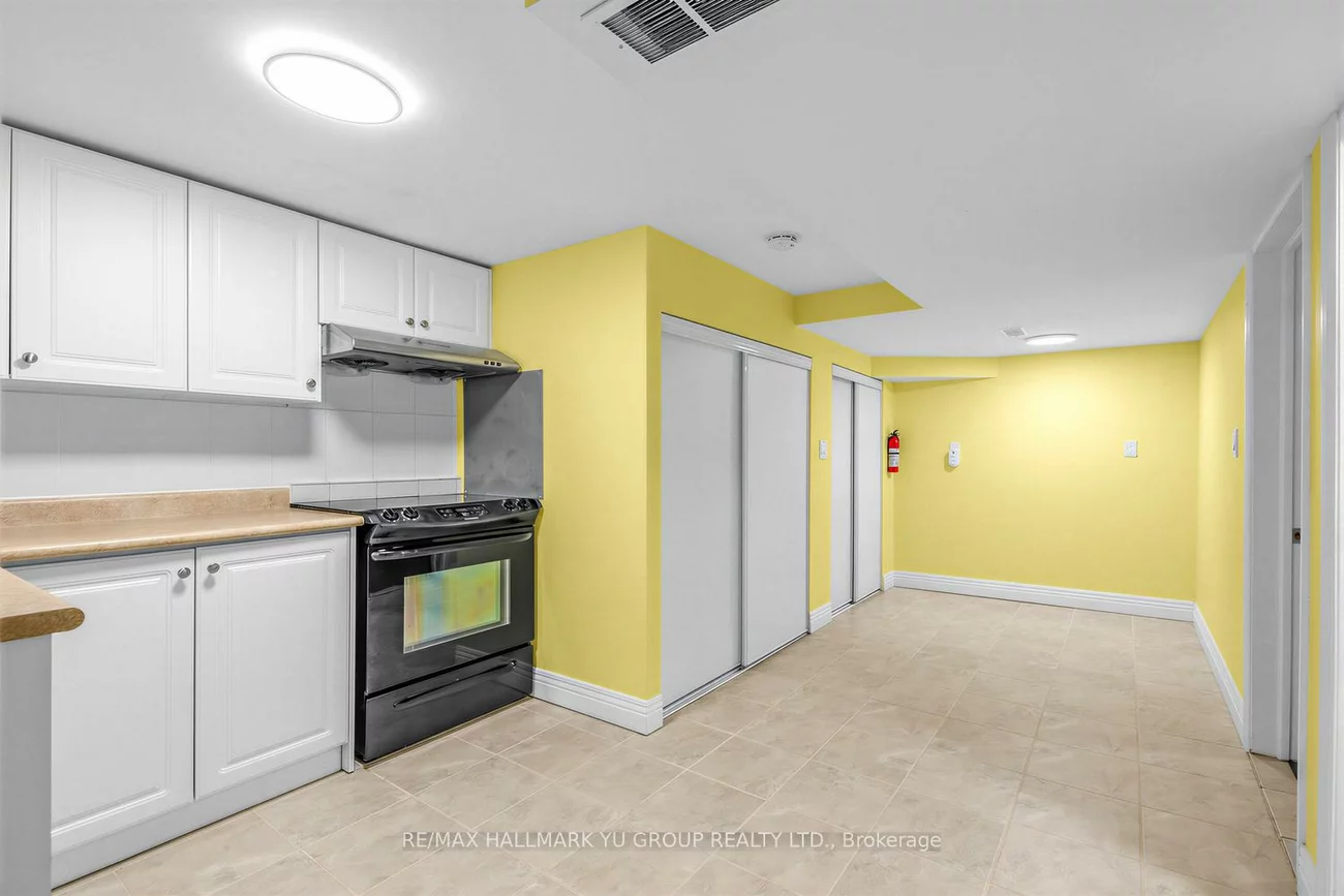 9, Clydesdale, Pleasant View, Toronto