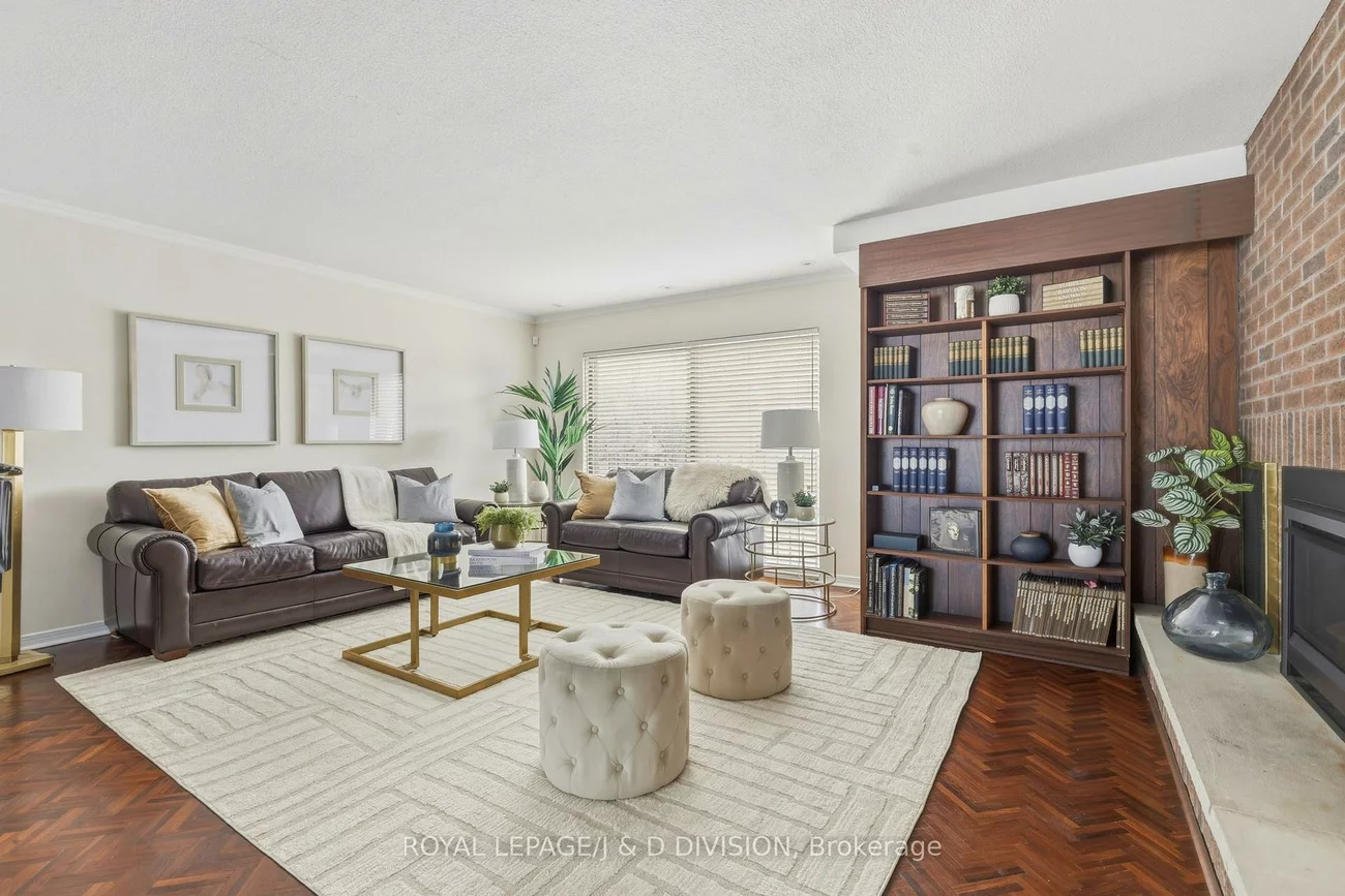 122, Cortleigh, Lawrence Park South, Toronto