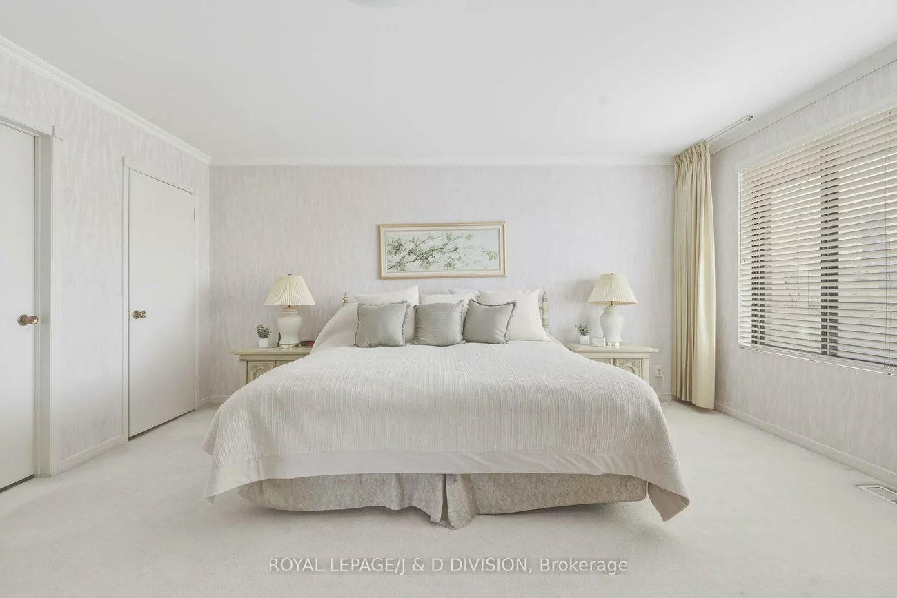 122, Cortleigh, Lawrence Park South, Toronto