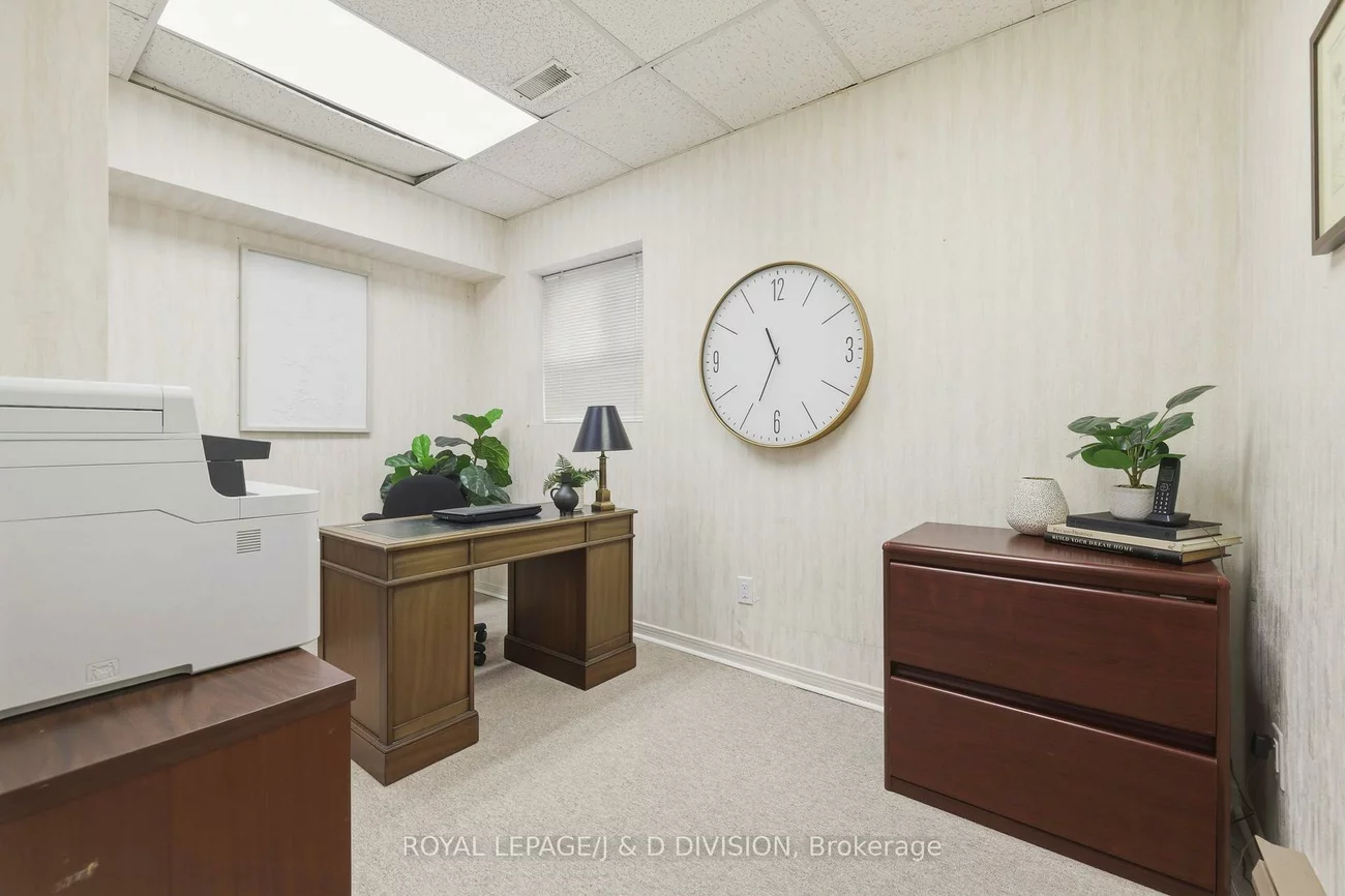 122, Cortleigh, Lawrence Park South, Toronto