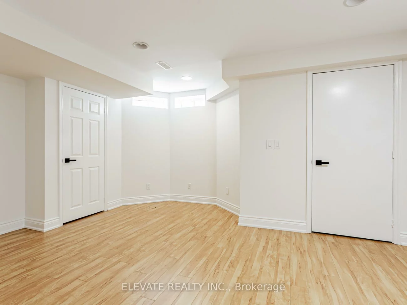 29, Minho, Wychwood, Toronto