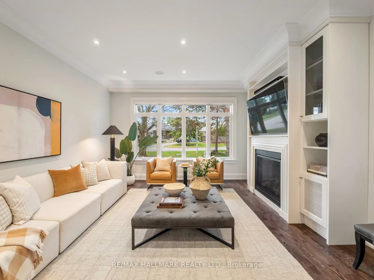 48, Paperbirch, Banbury-Don Mills, Toronto