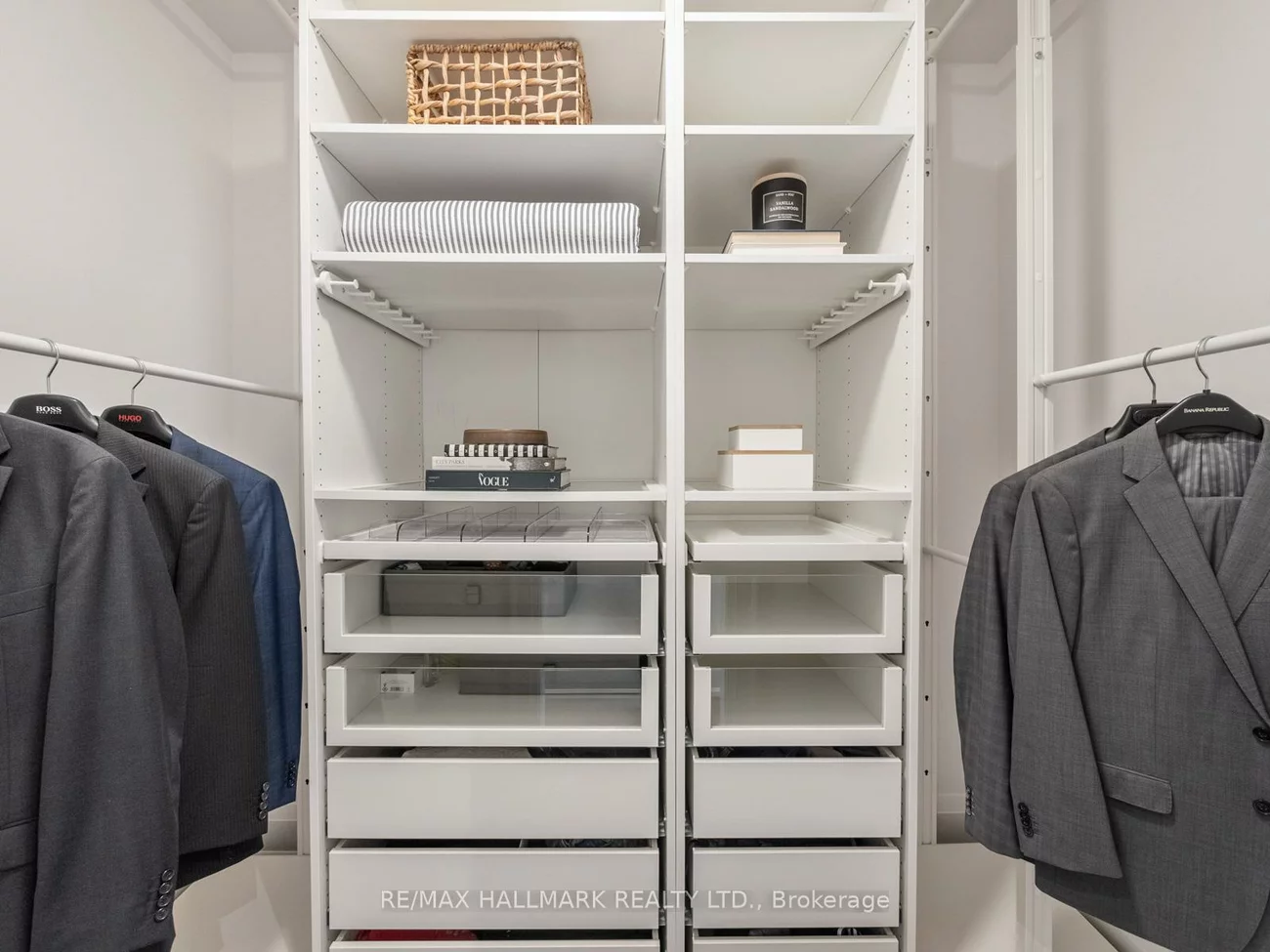 48, Paperbirch, Banbury-Don Mills, Toronto