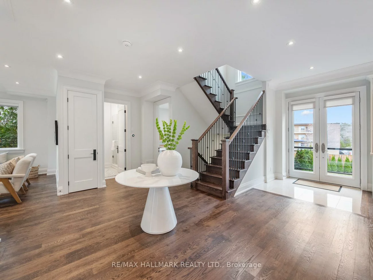 48, Paperbirch, Banbury-Don Mills, Toronto