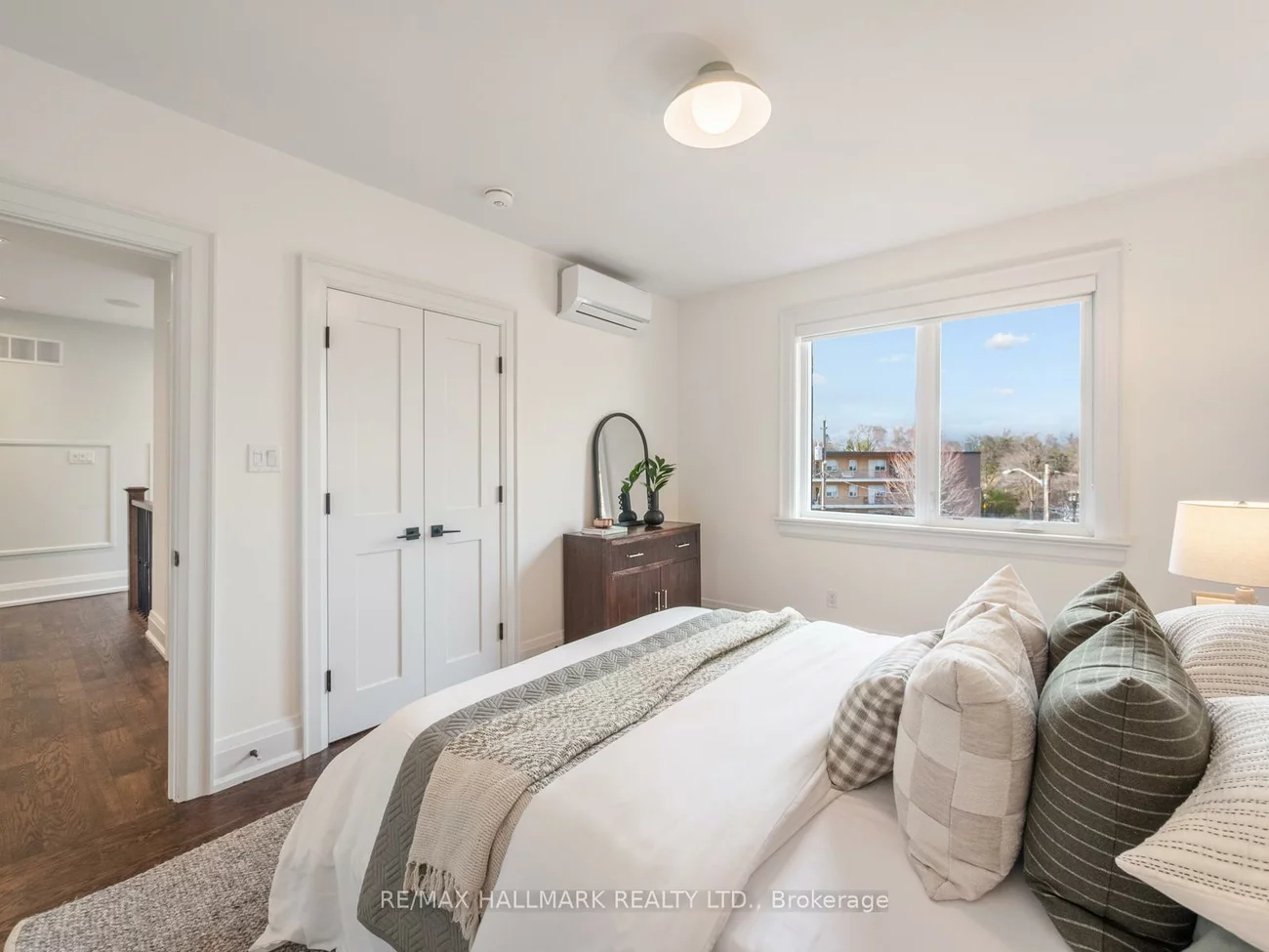 48, Paperbirch, Banbury-Don Mills, Toronto