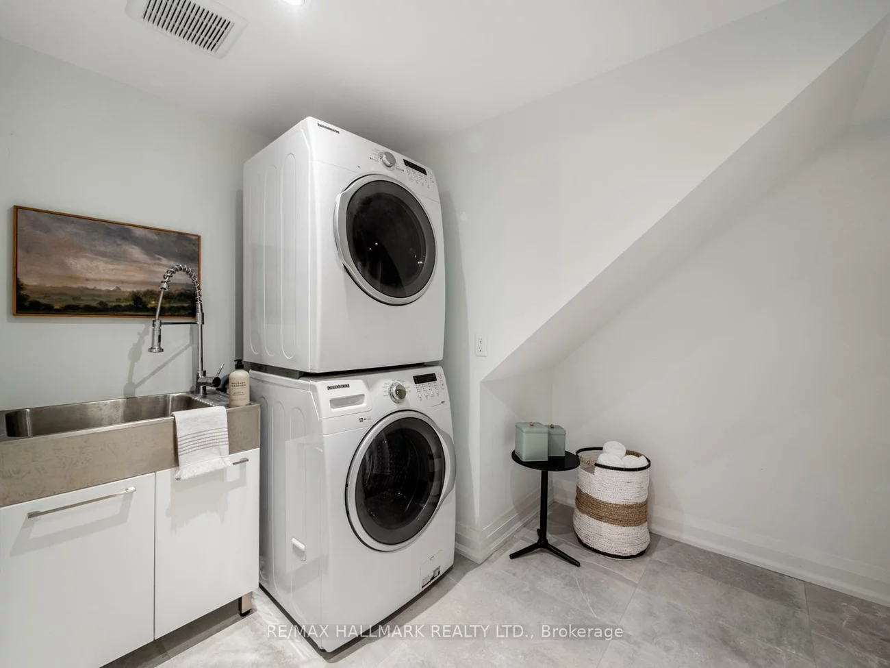 48, Paperbirch, Banbury-Don Mills, Toronto