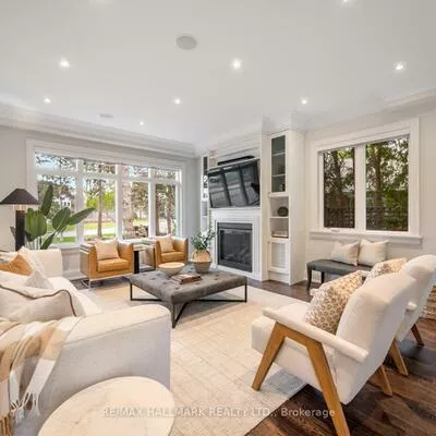 48, Paperbirch, Banbury-Don Mills, Toronto