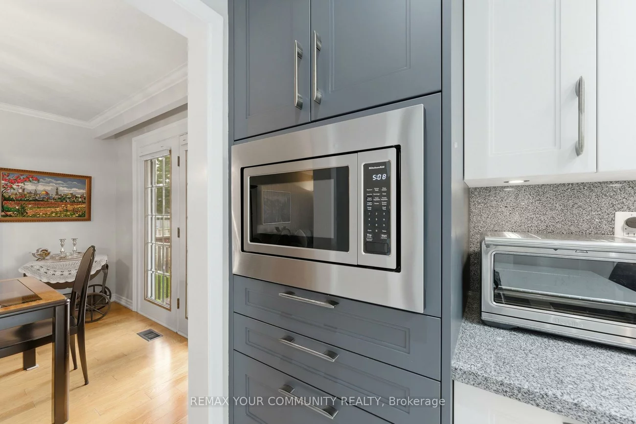 22, Marathon, Newtonbrook West, Toronto