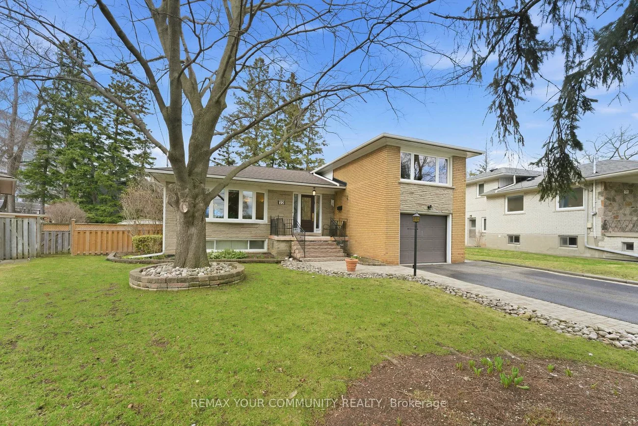 22, Marathon, Newtonbrook West, Toronto