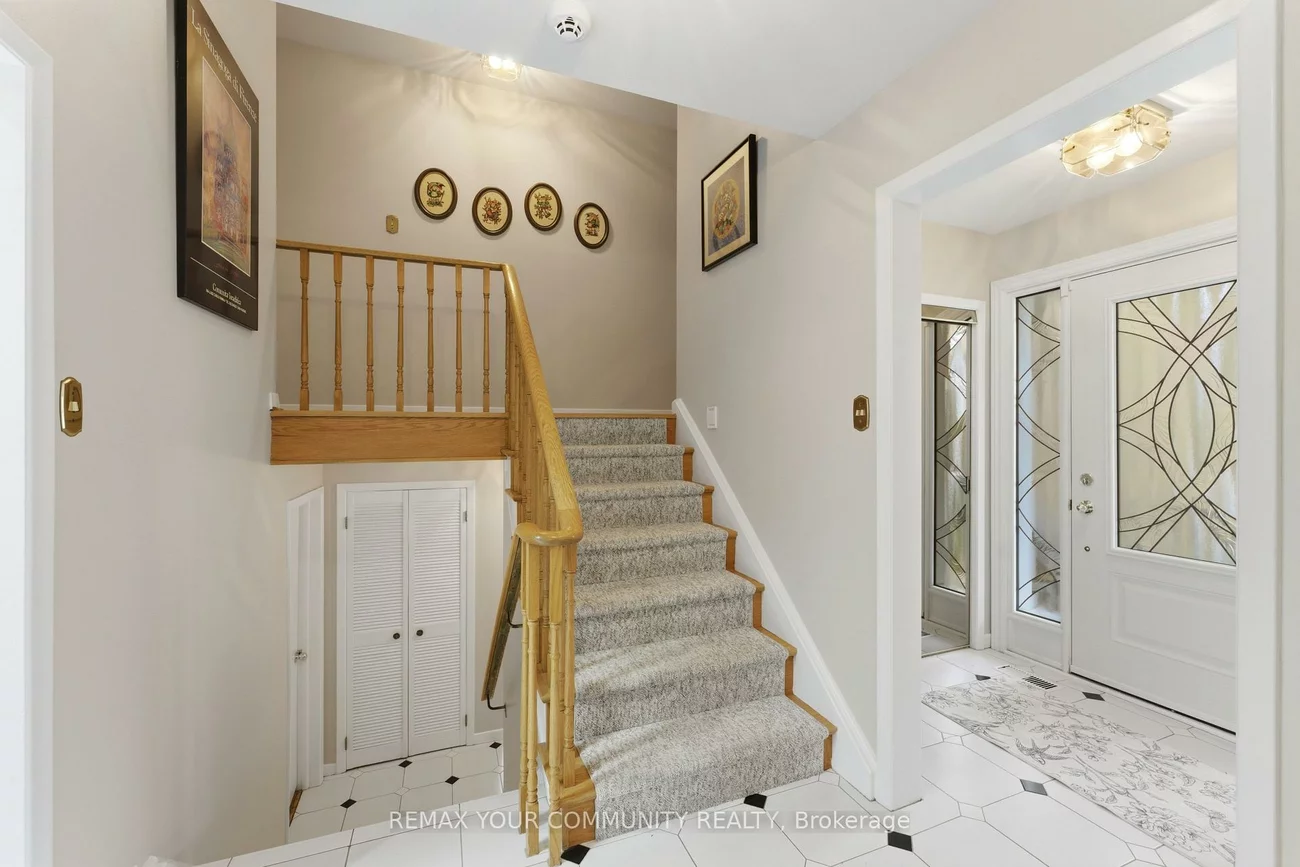 22, Marathon, Newtonbrook West, Toronto