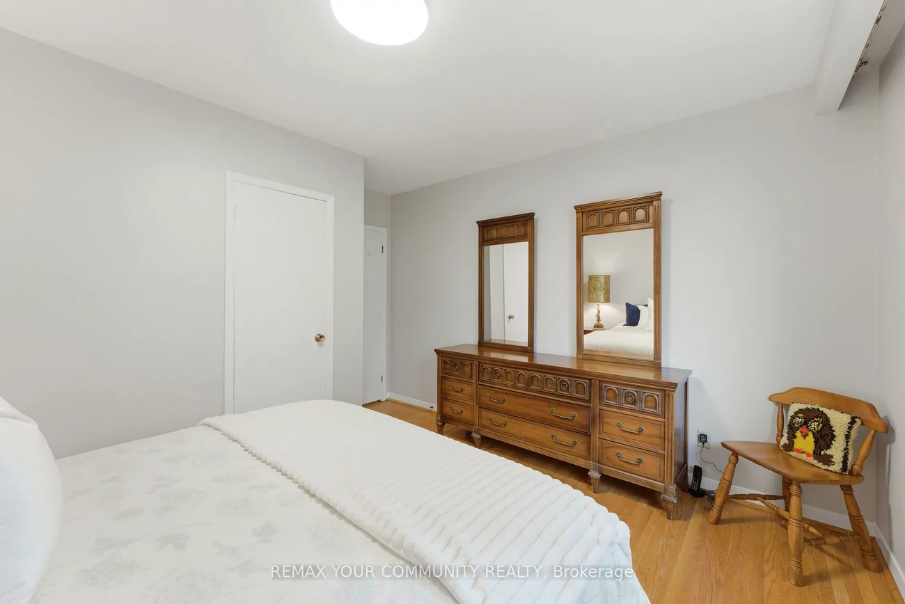 22, Marathon, Newtonbrook West, Toronto