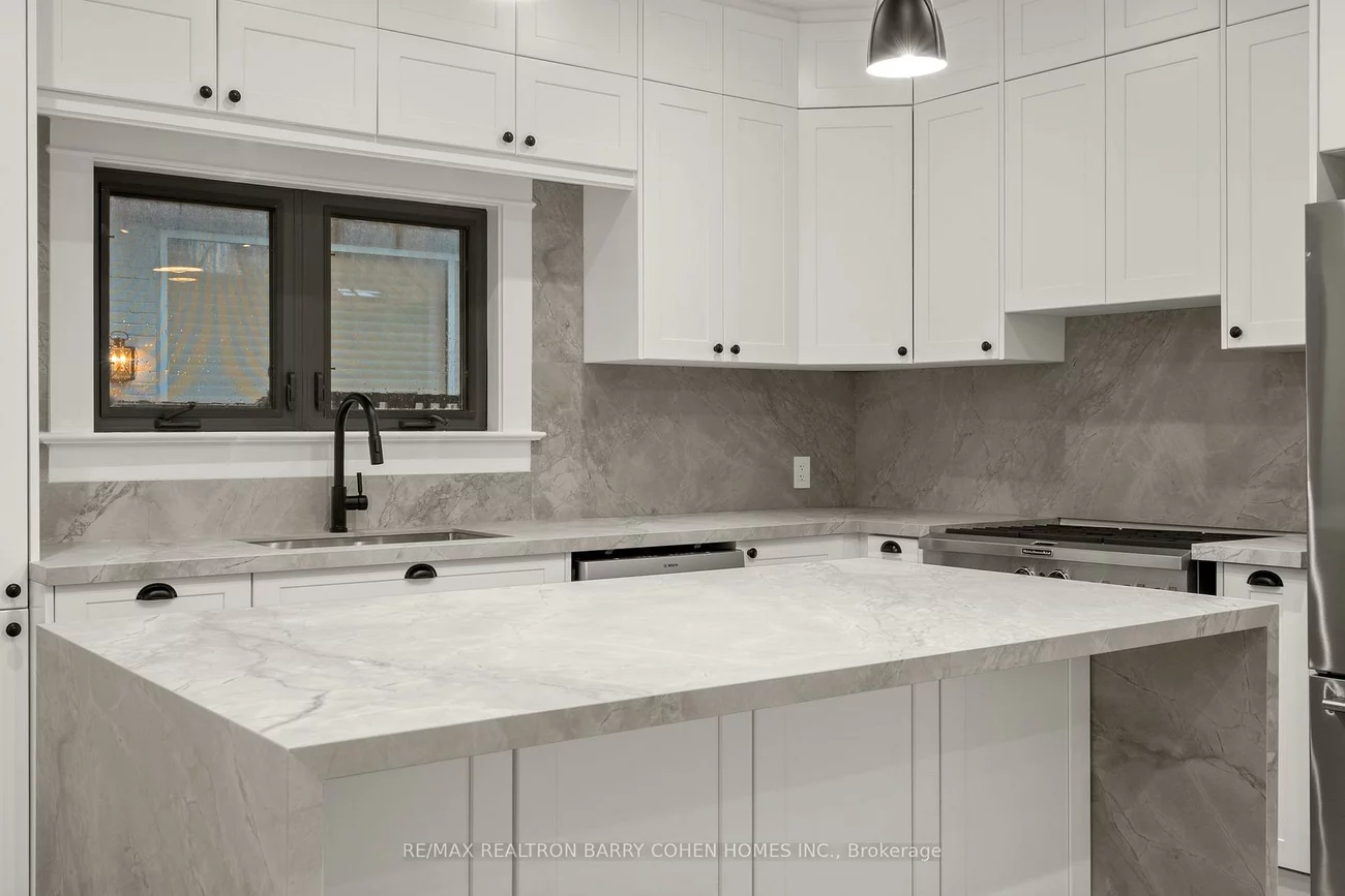 231, Macpherson, Casa Loma, Toronto