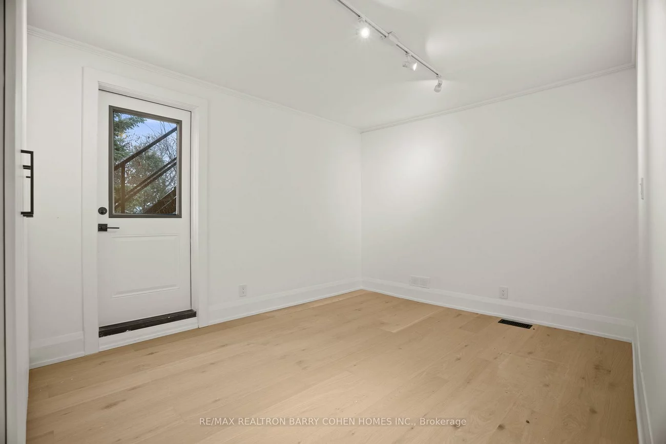 231, Macpherson, Casa Loma, Toronto