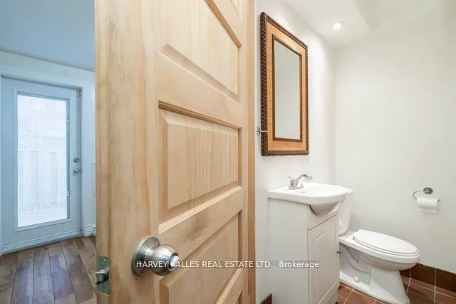 178, Manning, Trinity-Bellwoods, Toronto