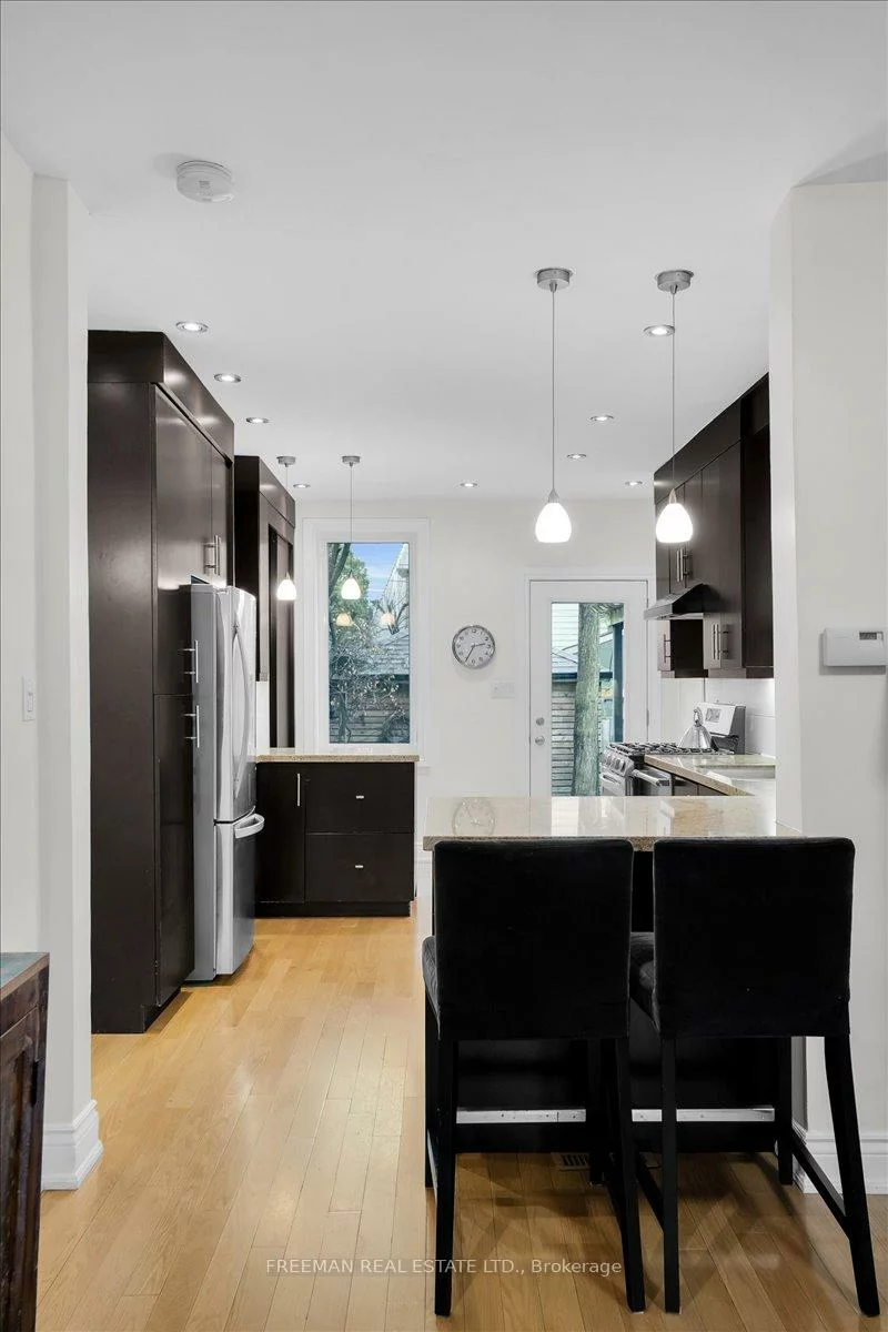 119, Barton, Annex, Toronto