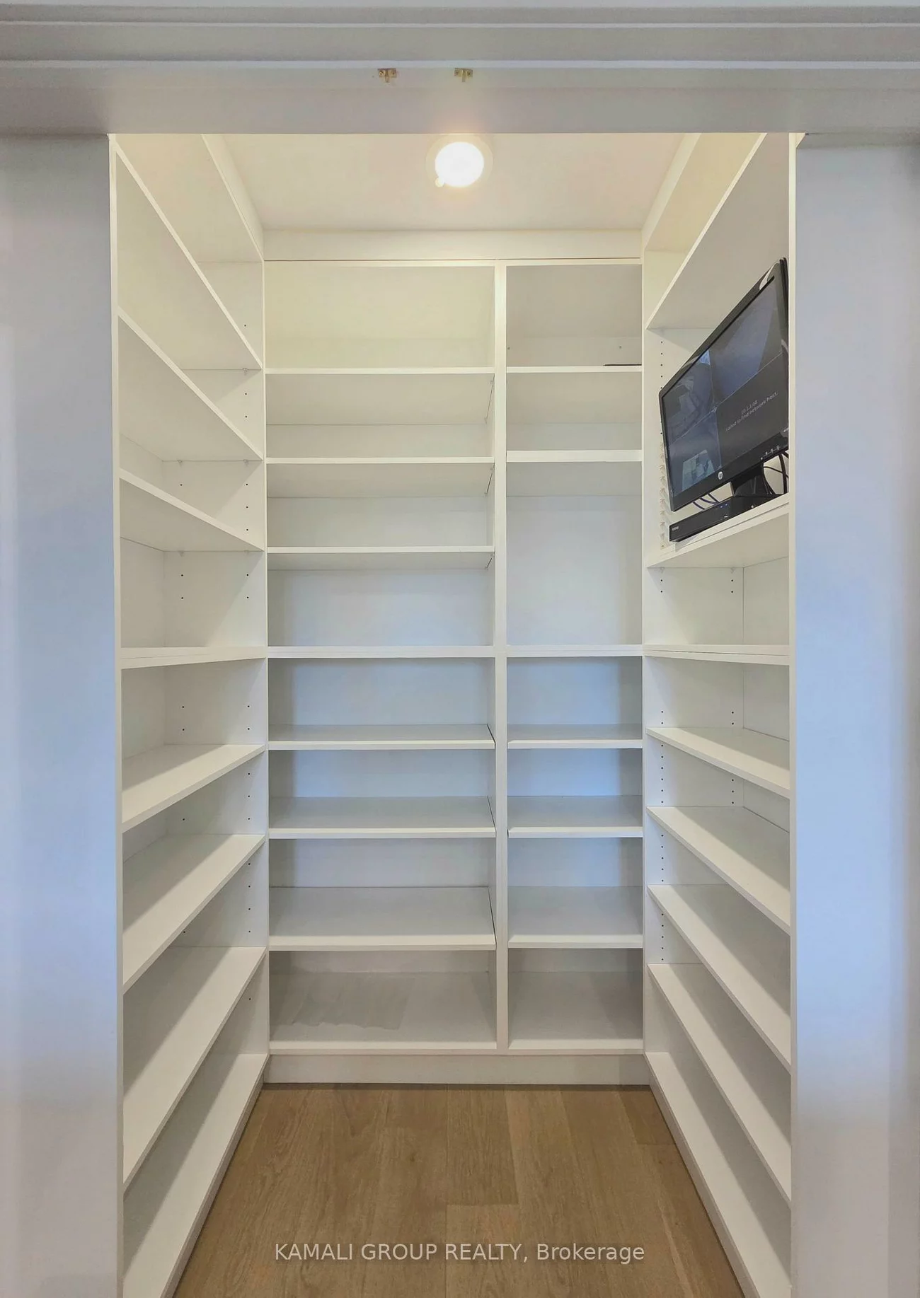 169, Charlton, Newtonbrook West, Toronto