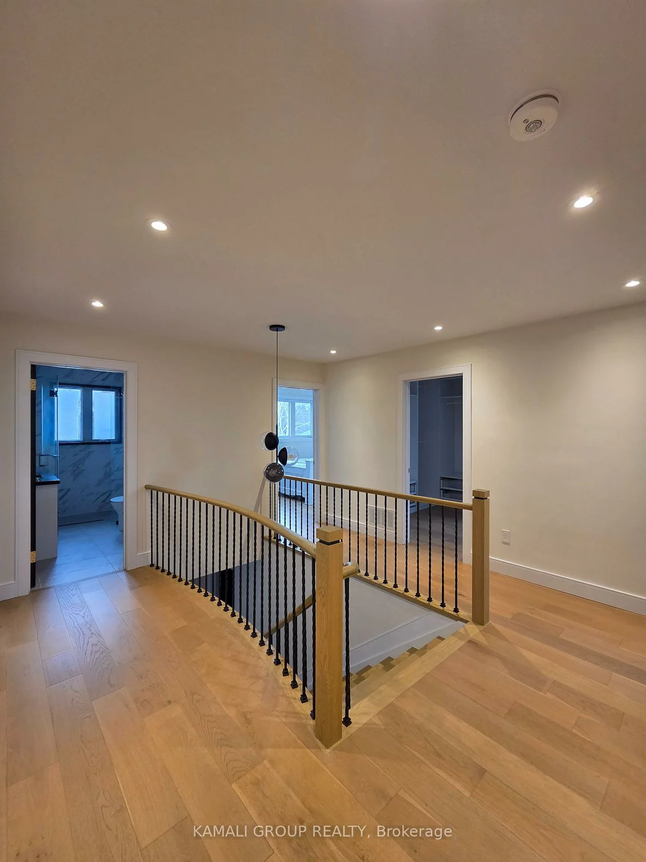 169, Charlton, Newtonbrook West, Toronto