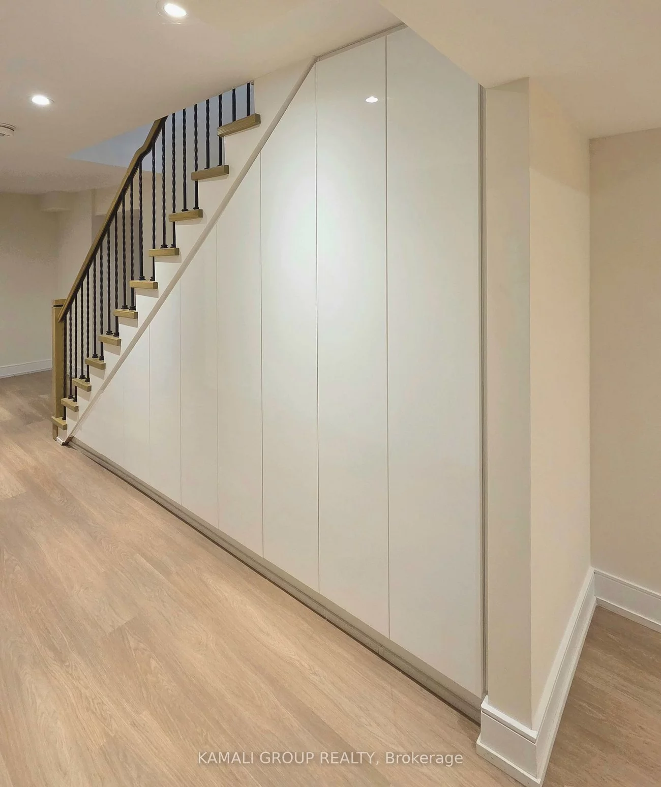 169, Charlton, Newtonbrook West, Toronto