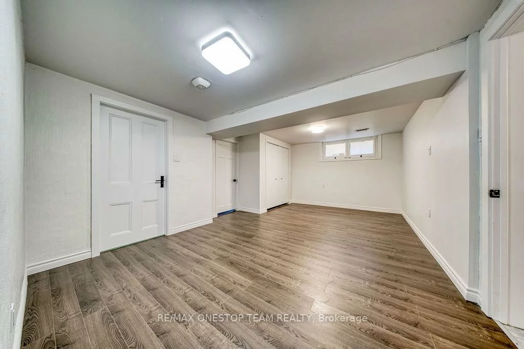 238, Dunview, Willowdale East, Toronto