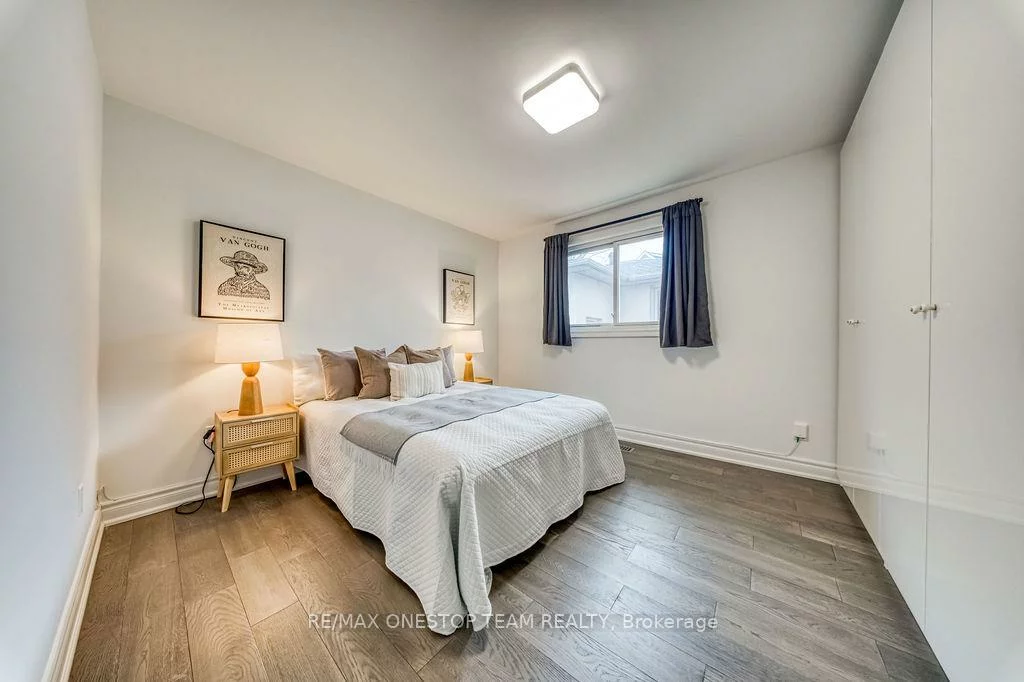 238, Dunview, Willowdale East, Toronto