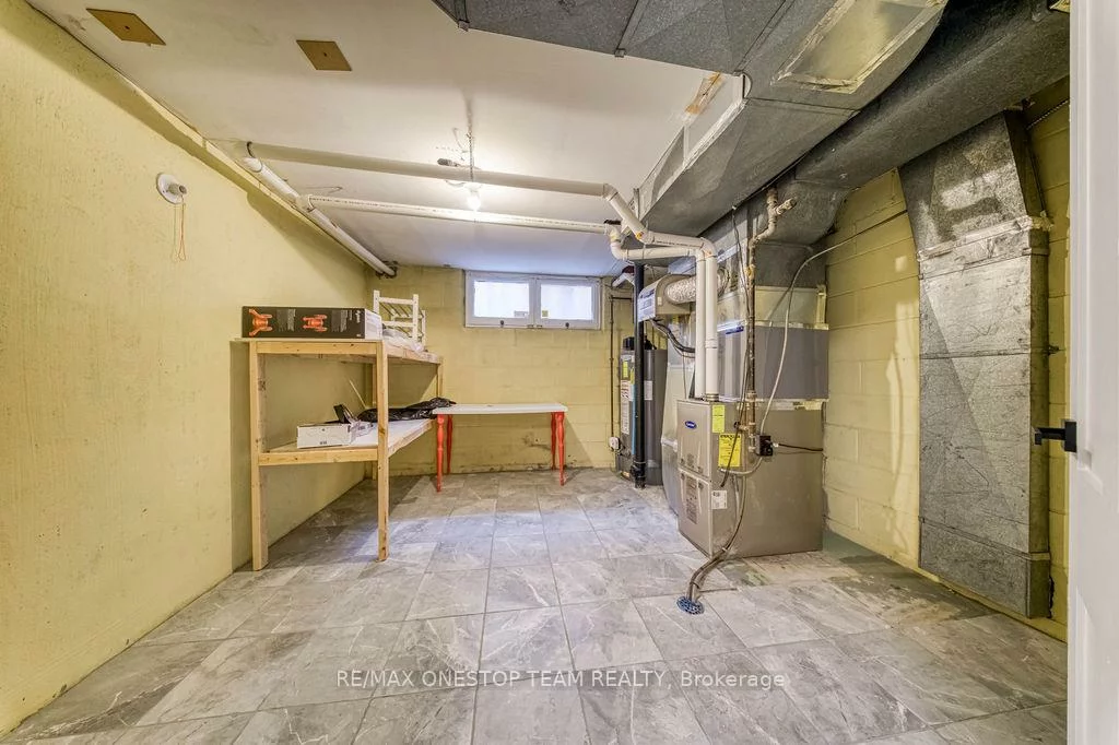 238, Dunview, Willowdale East, Toronto