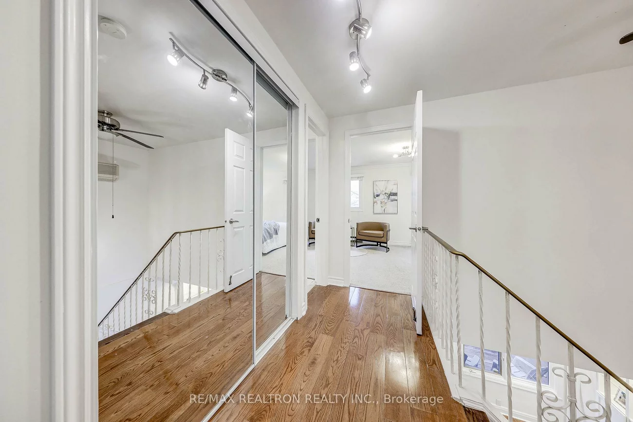 188, Maplehurst, Willowdale East, Toronto