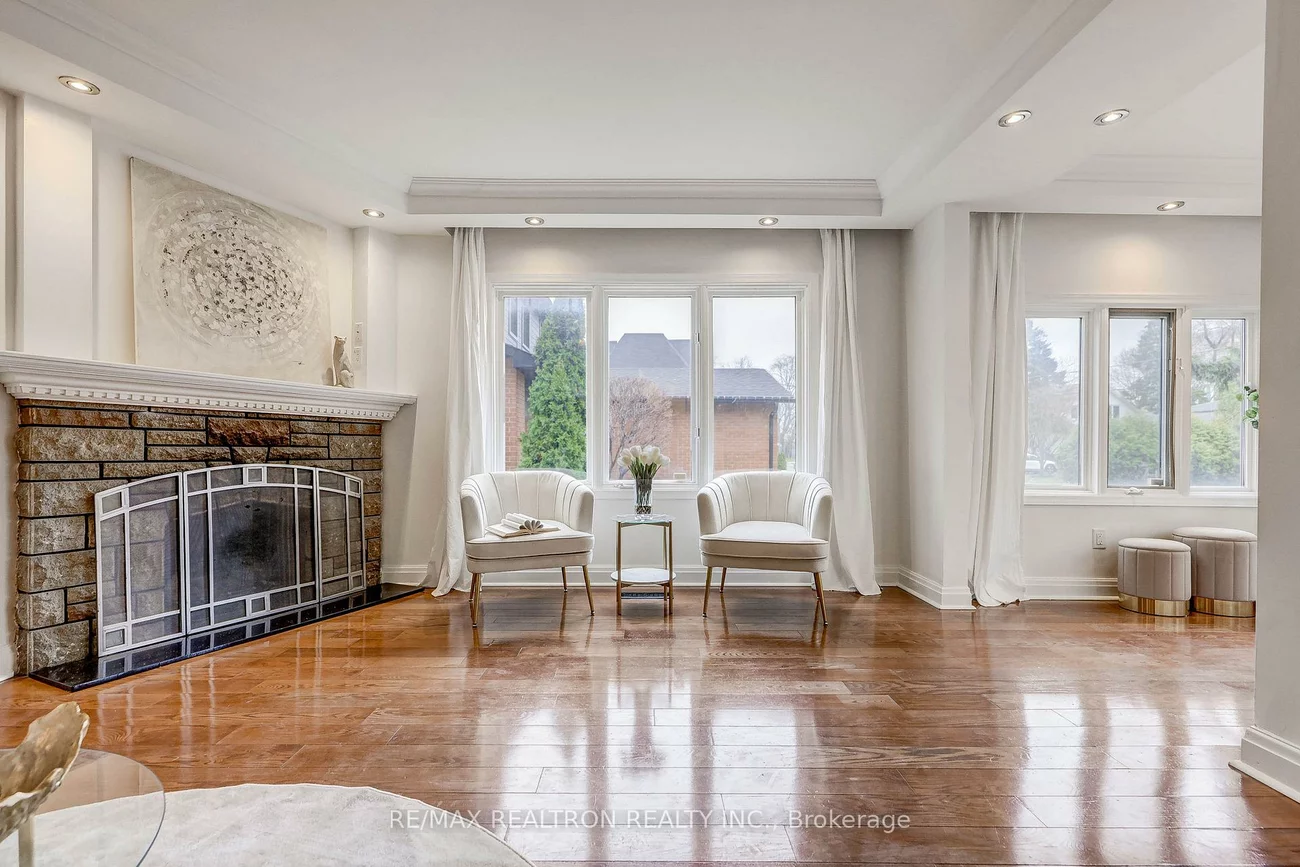 188, Maplehurst, Willowdale East, Toronto