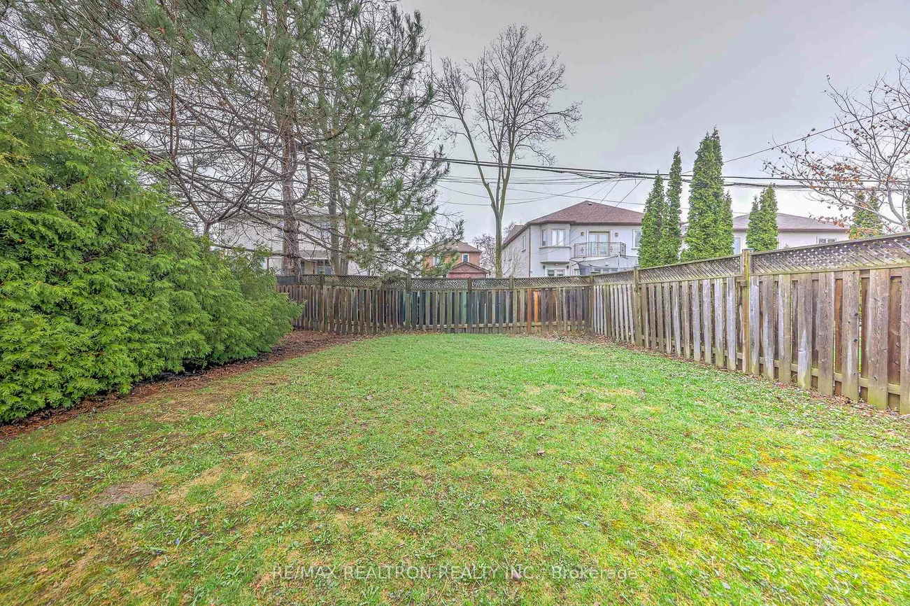 188, Maplehurst, Willowdale East, Toronto