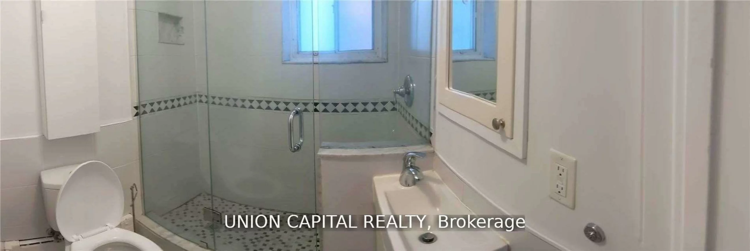 4, Rowley, Mount Pleasant East, Toronto