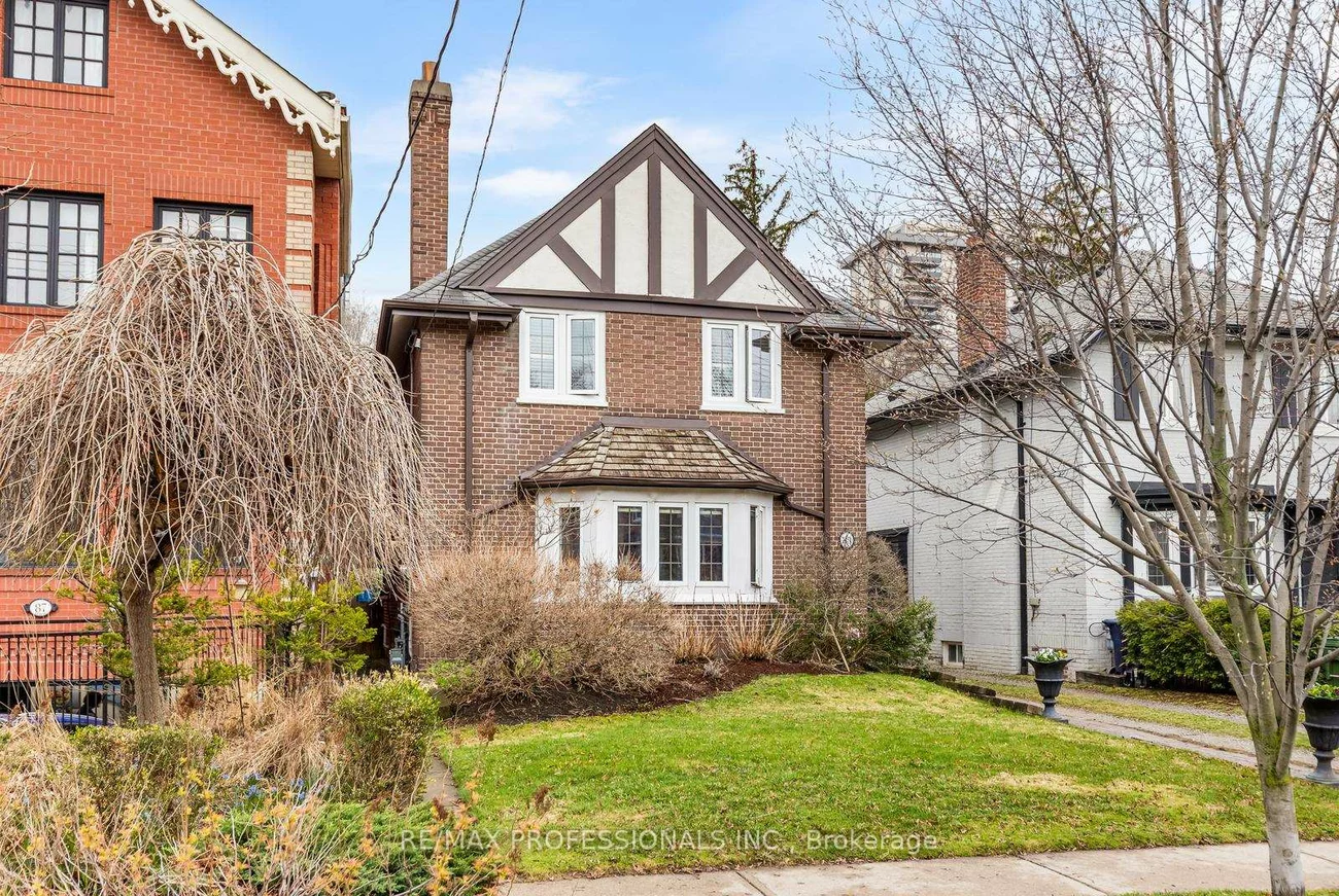 85, Sherwood, Mount Pleasant East, Toronto