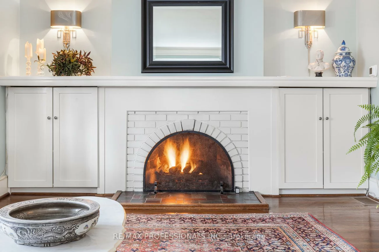 85, Sherwood, Mount Pleasant East, Toronto