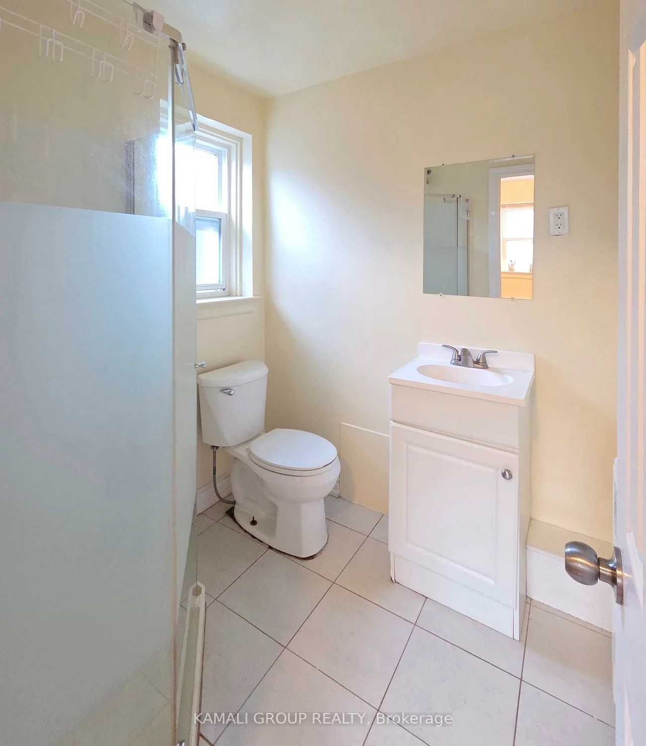 66, Hawksbury, Bayview Village, Toronto