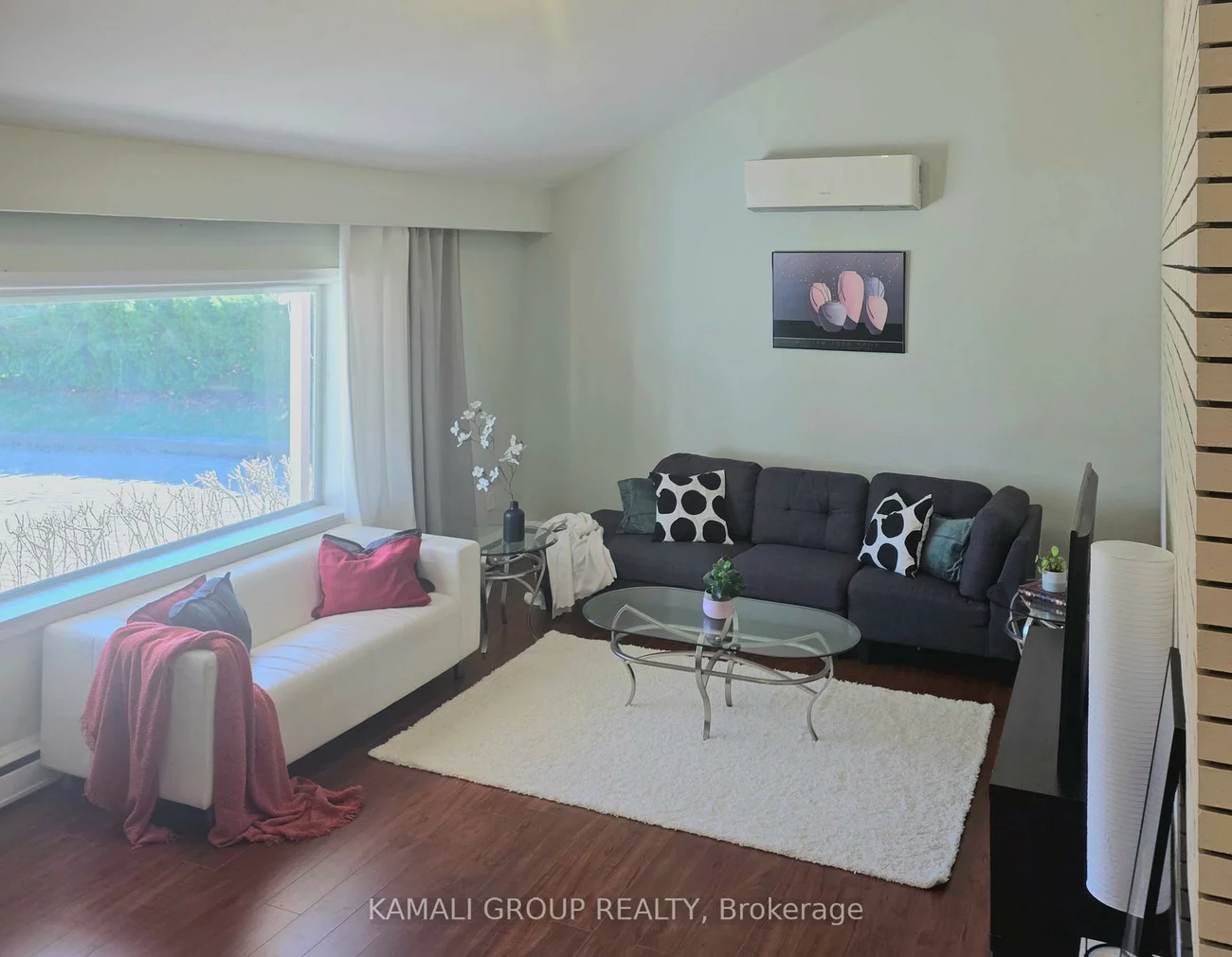 66, Hawksbury, Bayview Village, Toronto