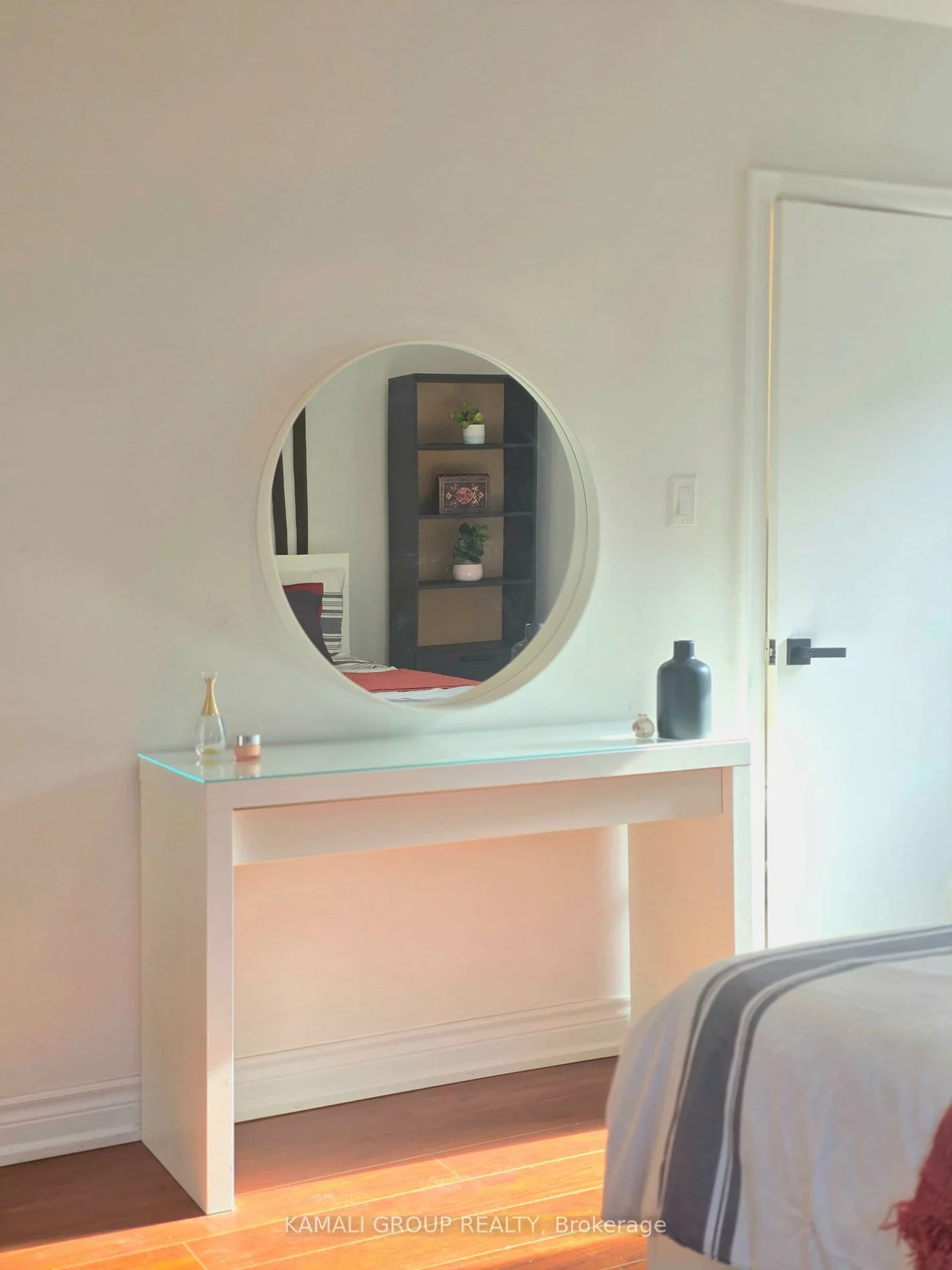 66, Hawksbury, Bayview Village, Toronto