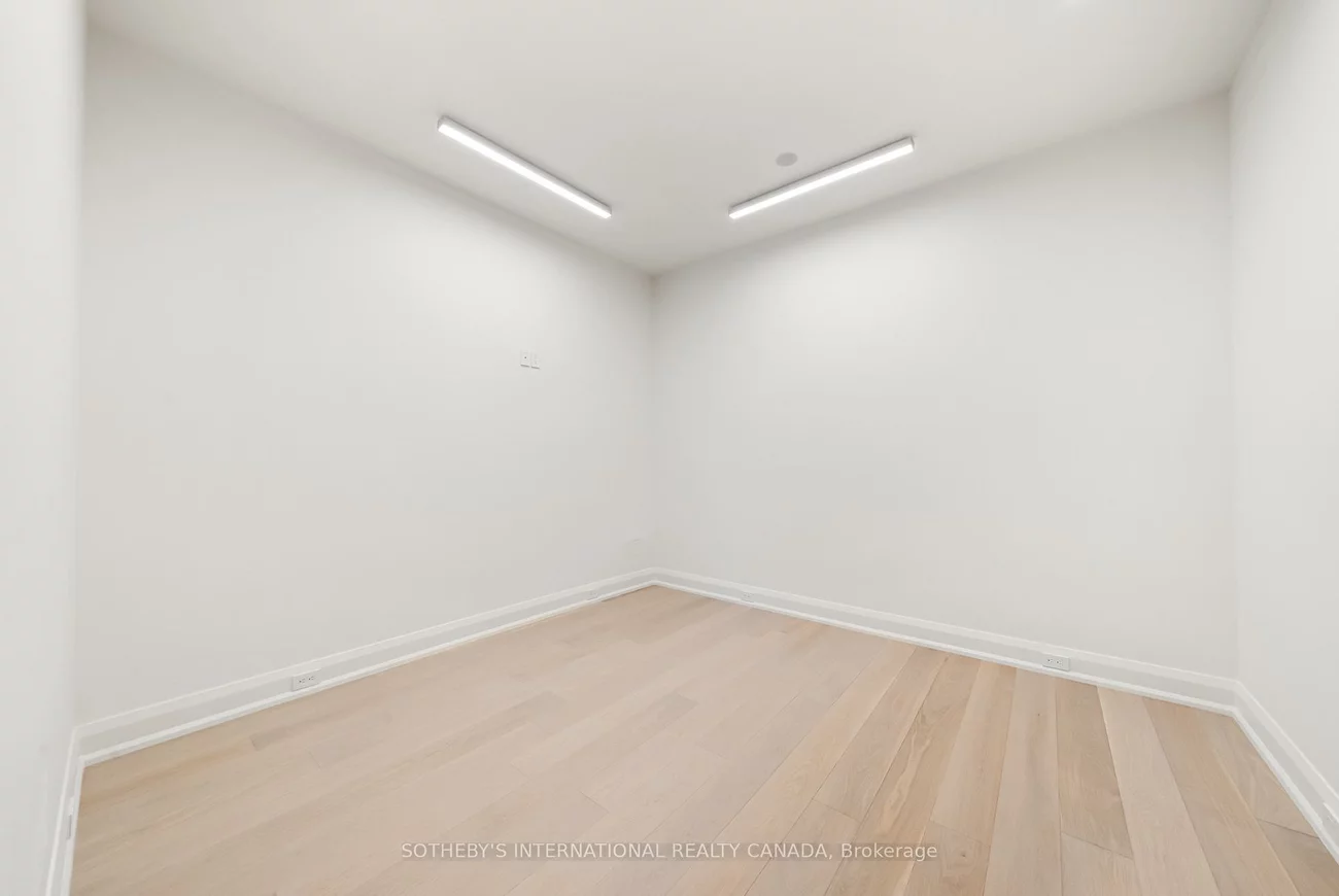 106, Glenayr, Forest Hill South, Toronto