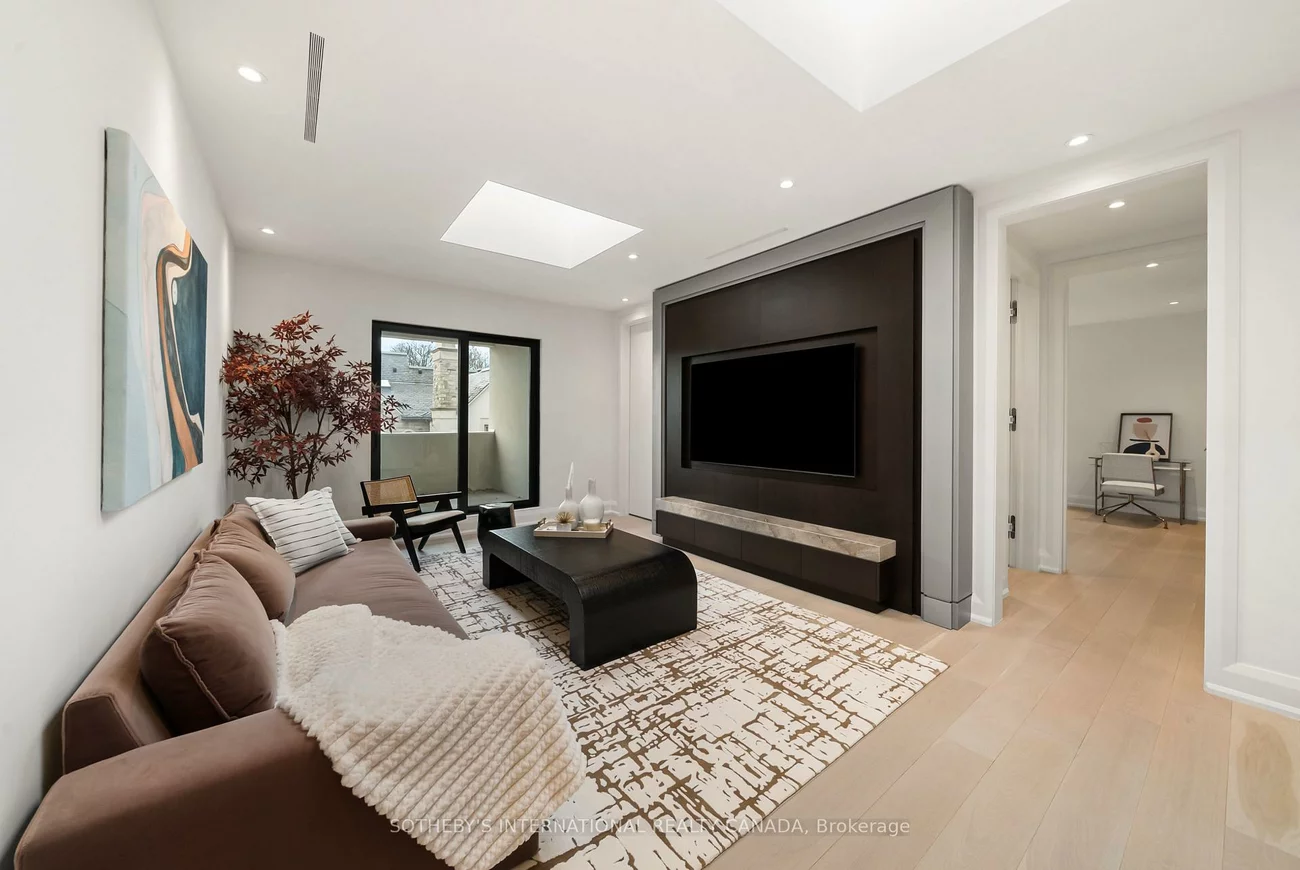 106, Glenayr, Forest Hill South, Toronto