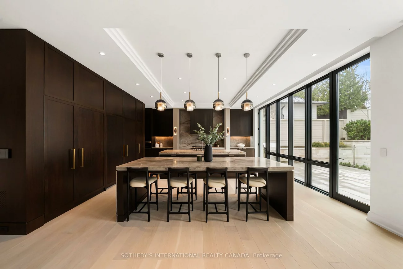 106, Glenayr, Forest Hill South, Toronto