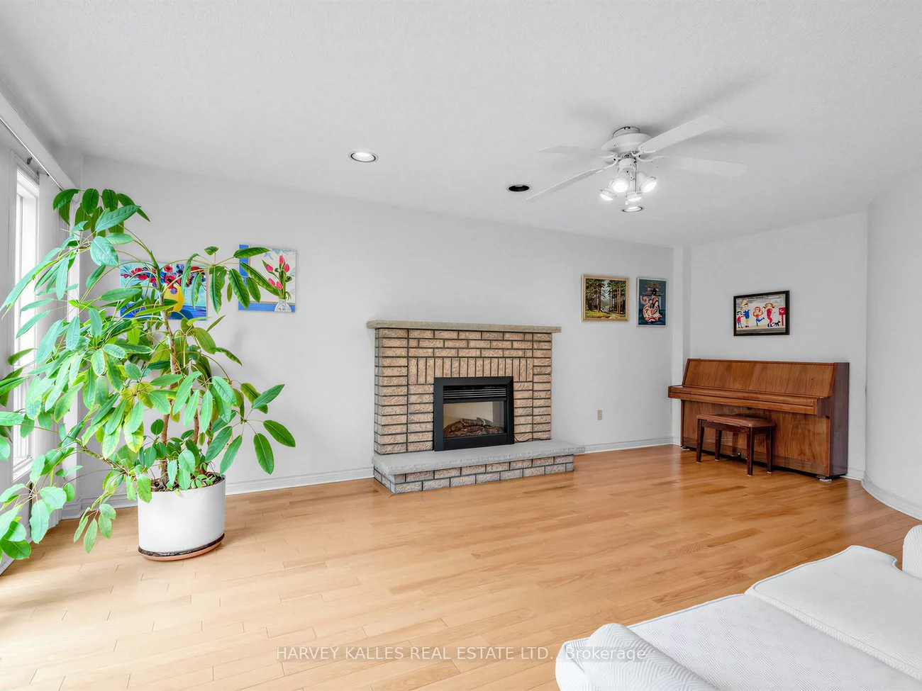 82, Bowring, Clanton Park, Toronto