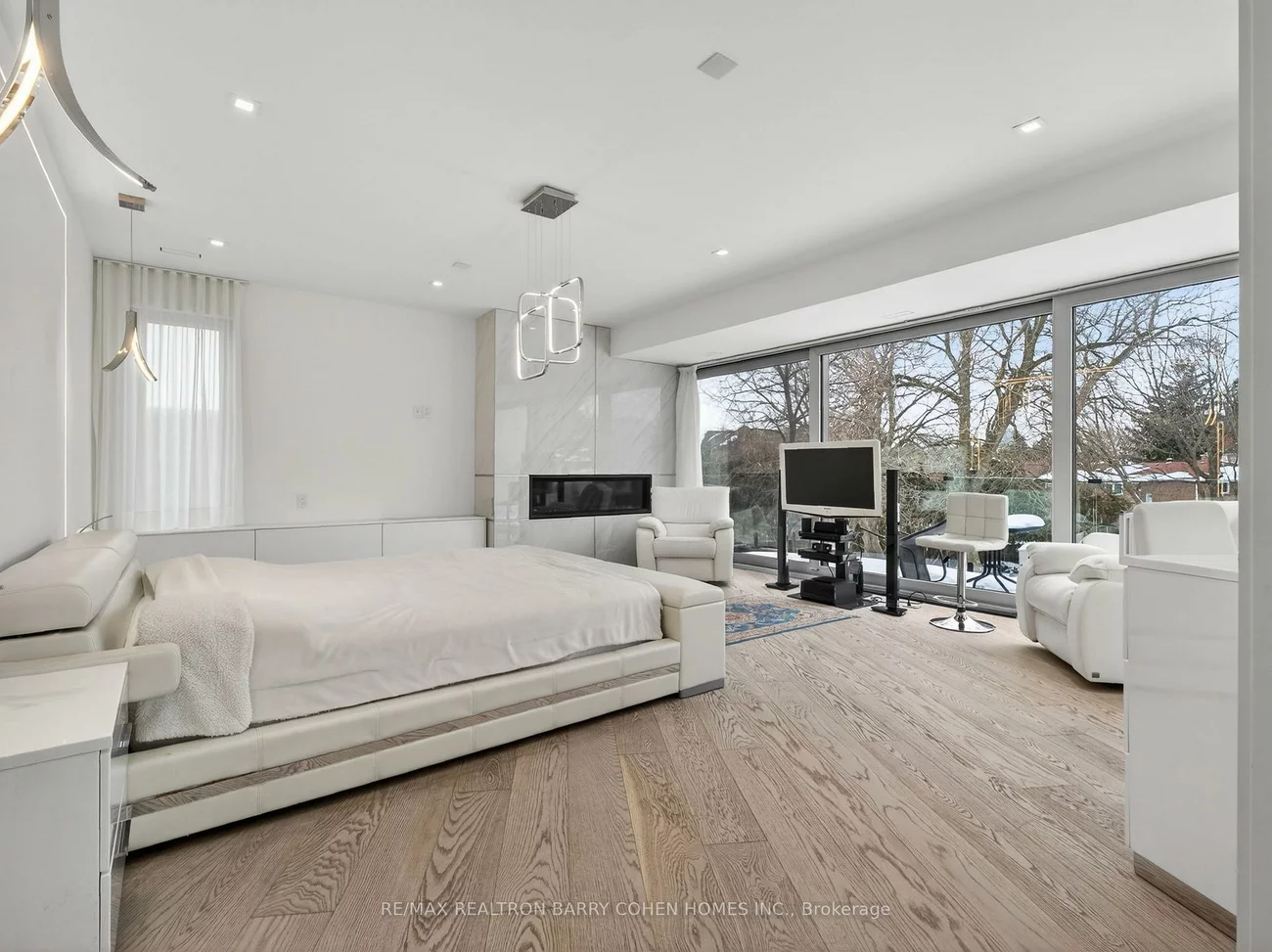 8, Cadmus, Newtonbrook East, Toronto