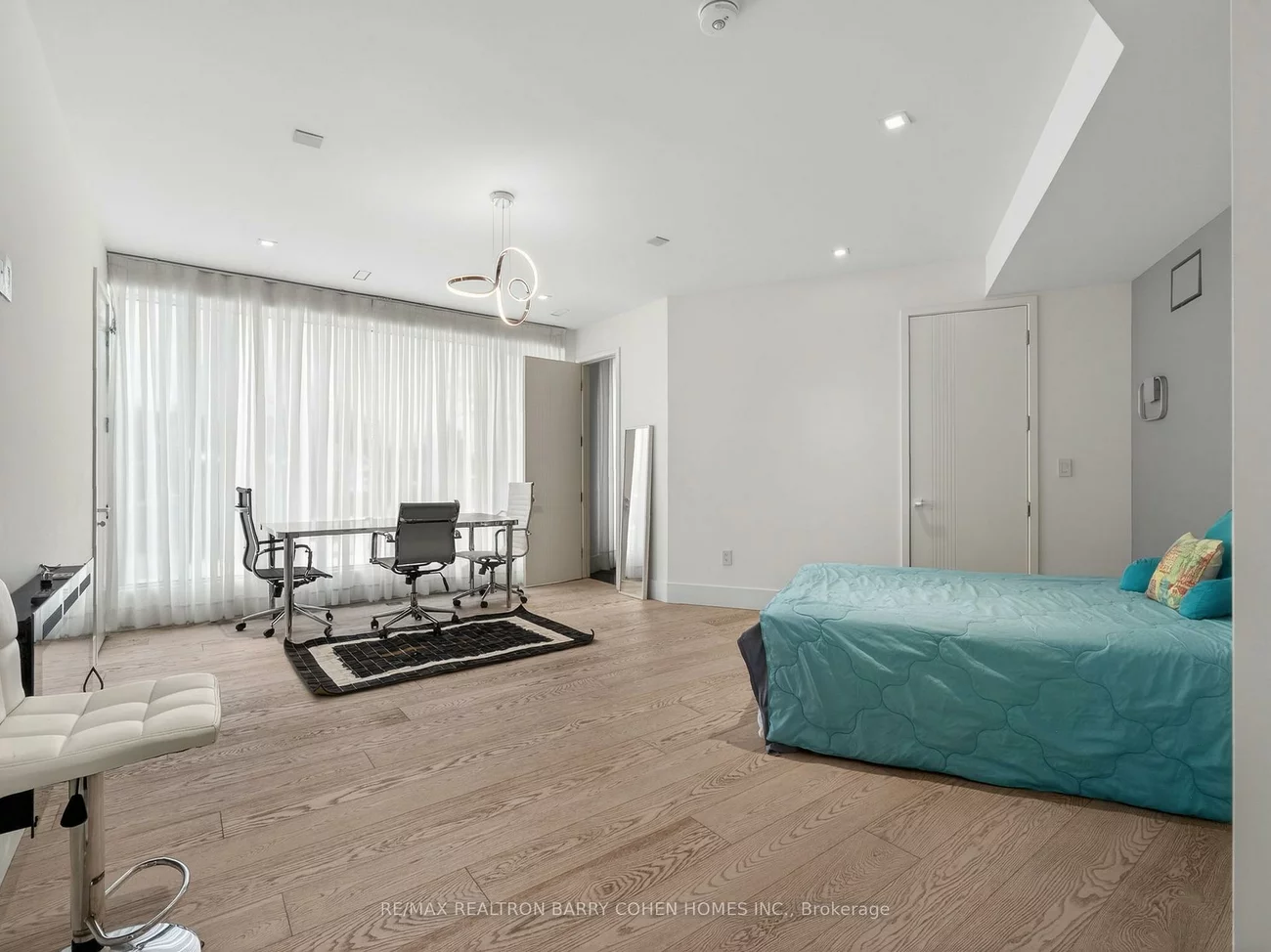 8, Cadmus, Newtonbrook East, Toronto