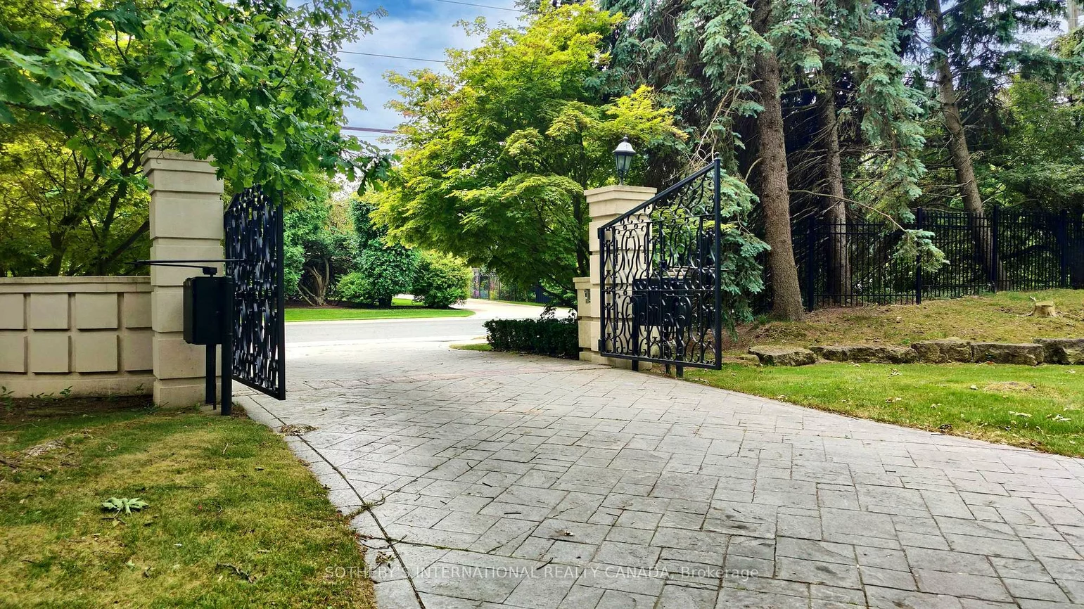 52, Post, Bridle Path-Sunnybrook-York Mills, Toronto