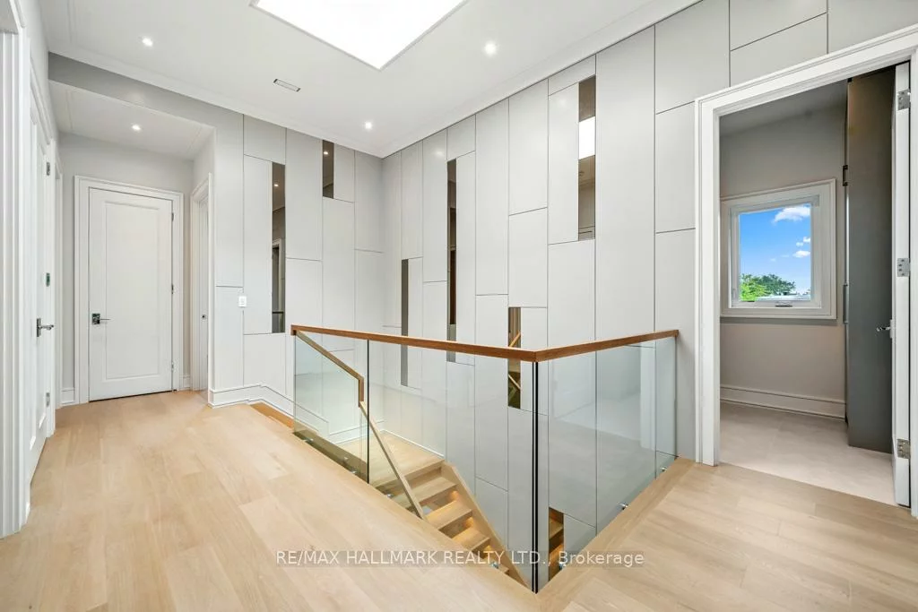 215, Northwood, Newtonbrook East, Toronto