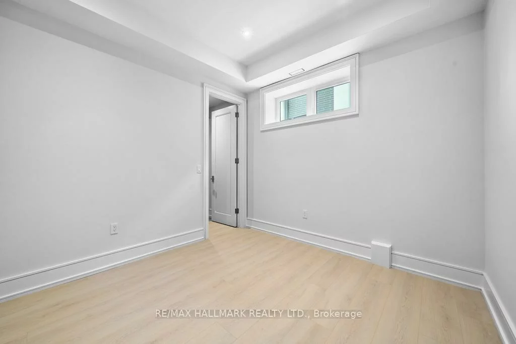 215, Northwood, Newtonbrook East, Toronto