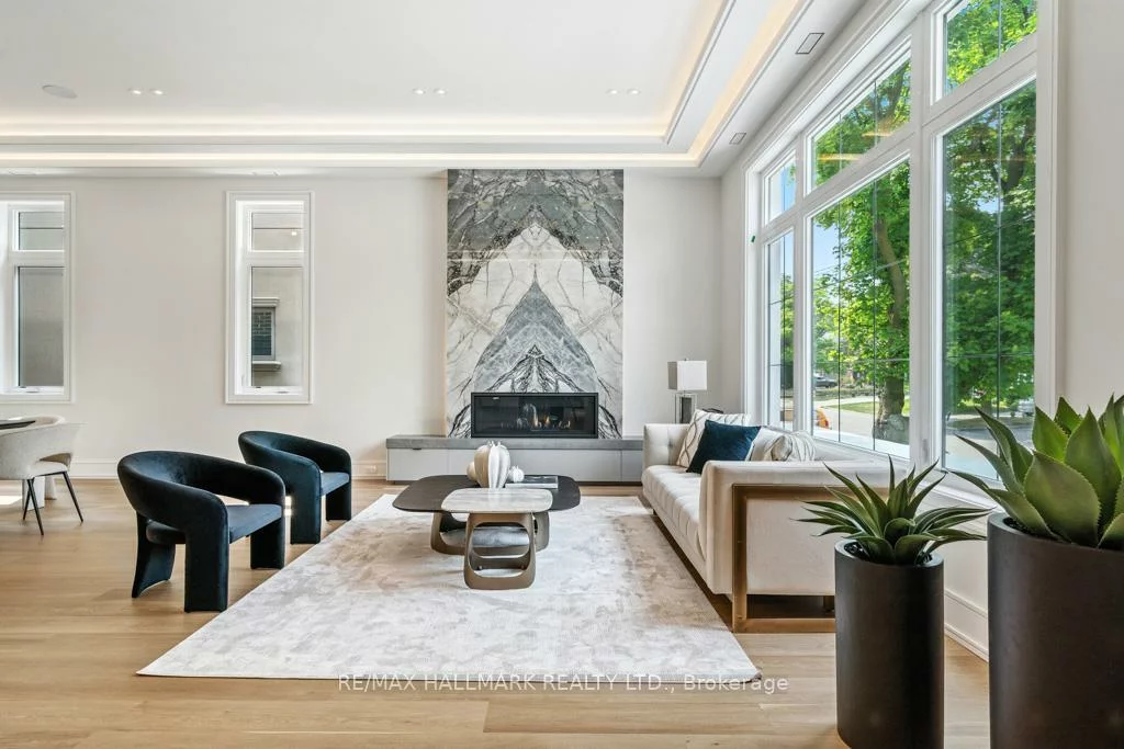 215, Northwood, Newtonbrook East, Toronto