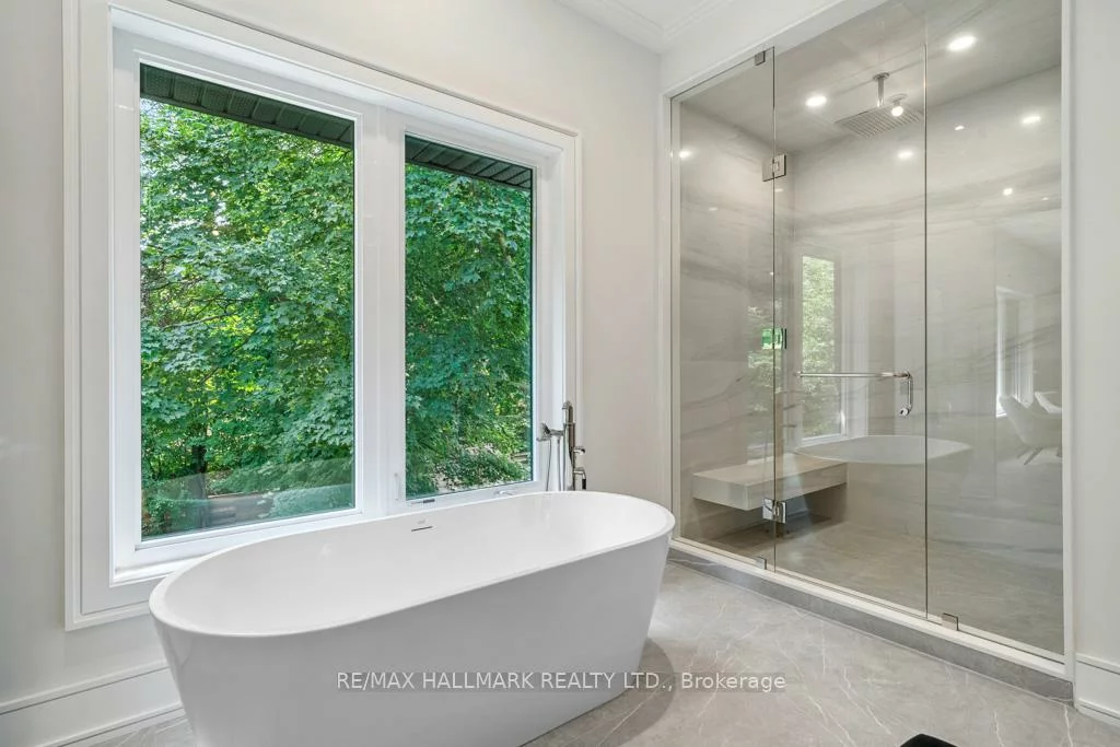 215, Northwood, Newtonbrook East, Toronto